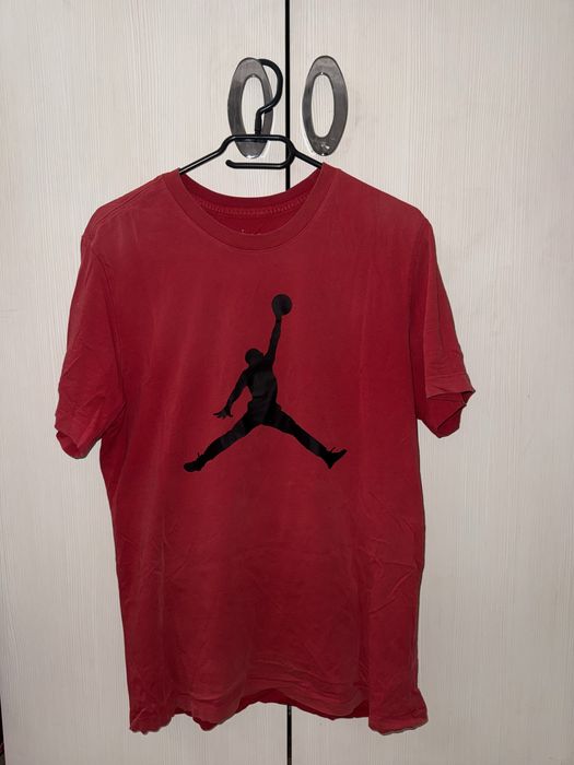 Tricou Jordan rosu