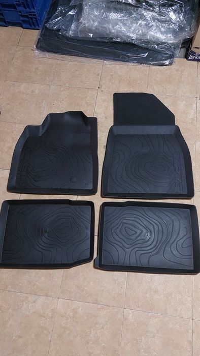 Covoraşe cauciuc Dacia Duster