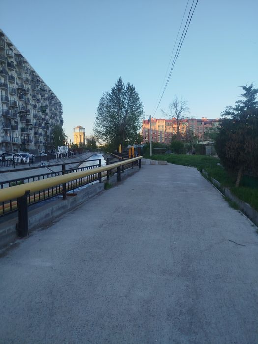 Ер сотилади 2.2 сотик