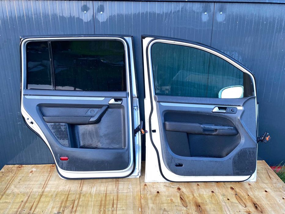 Usa stanga fata spate VW Touran 2004-2015, complete, fara defect