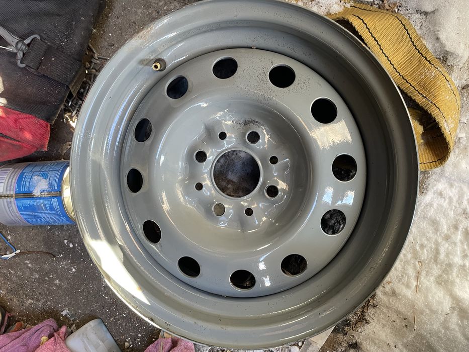 Продам резину с диском