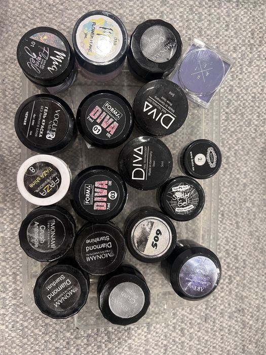 Продам материал для работы маникюра,ногтей