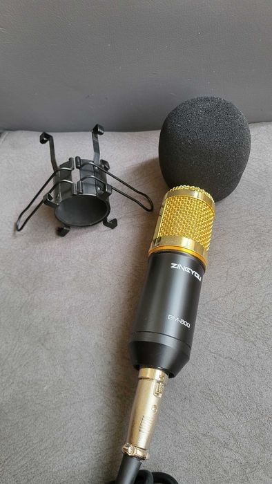 ZINGYOU Microphone  BM-800 se vinde cum se vede