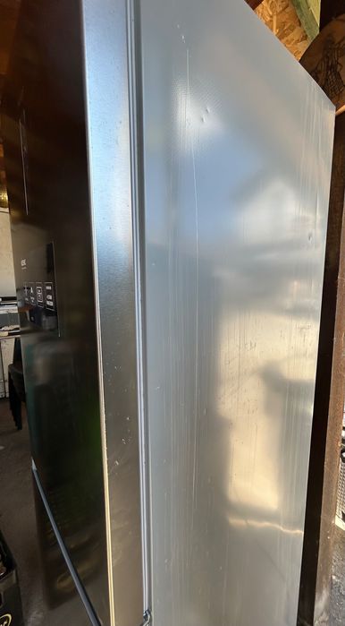 Продавам хладилник