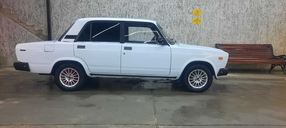 Lada 2107 sotiladi xolati zo'r holatda