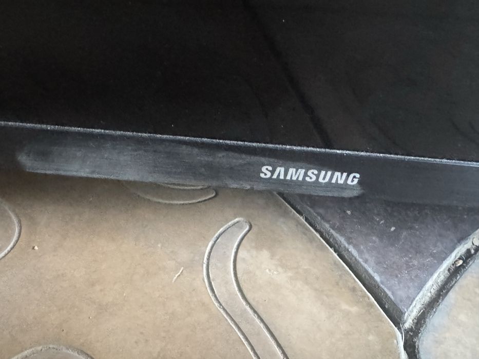 Телевизор samsung