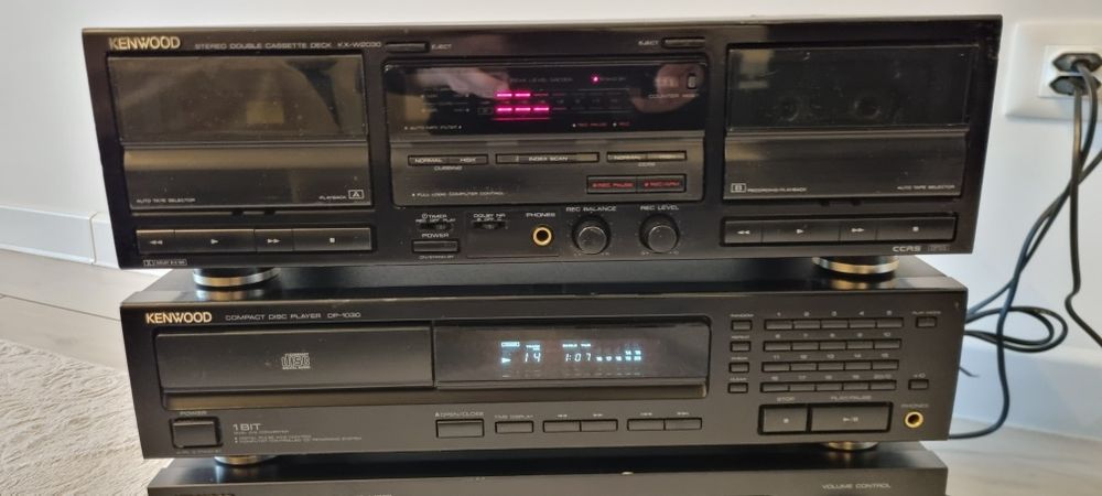 Linie Kenwood, receiver, cd player si dublu deck, perfecta stare