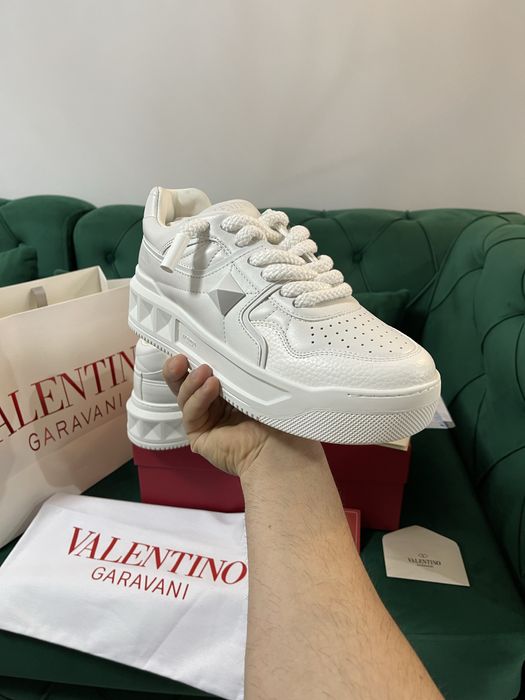 Adidasi Valentino piele naturala 100% Full Box colectie noua Premium