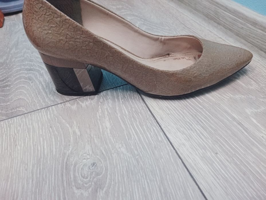 Pantofi piele Caprice