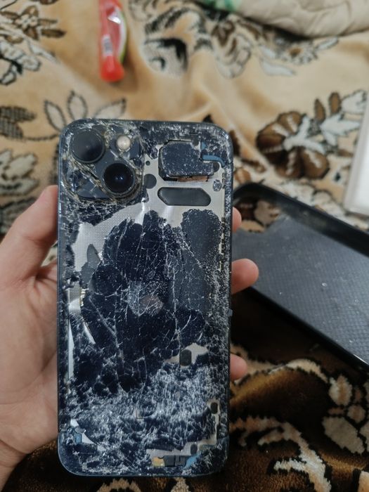Продам телефоны на запчасти