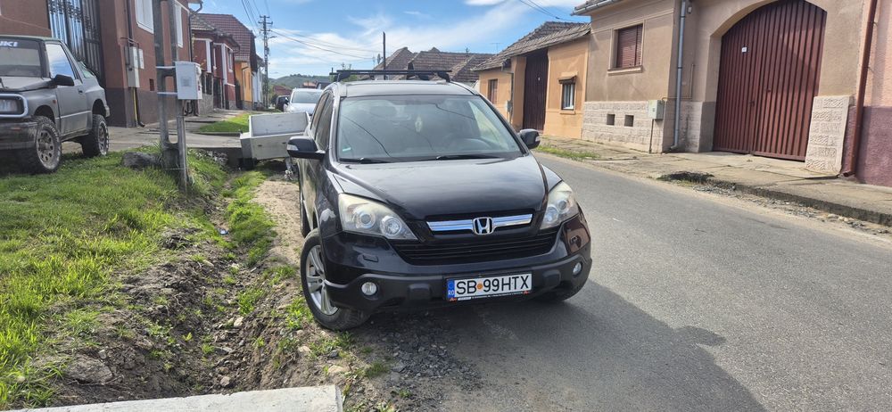 Honda CR-V 2009 diesel, 2.800 € — imagine 1