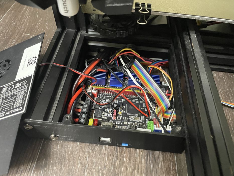 Можифицированный 3д принтер Ender 3