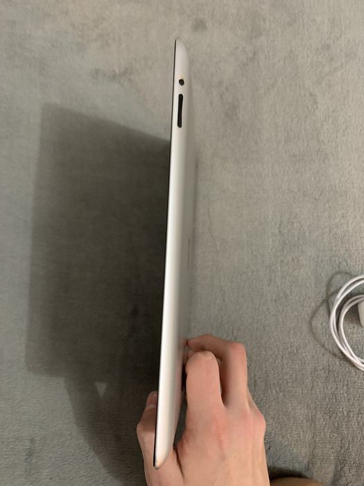 Продам айпад 3 с акб 98%