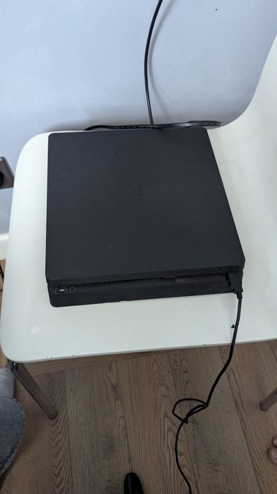 Продам Ps 4 на 1tb с дисками