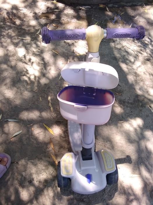 Trotineta manuală copiii vârstă 2-5 ani