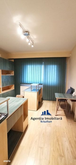 Apartament cu 4 camere de vânzare în Micro 16