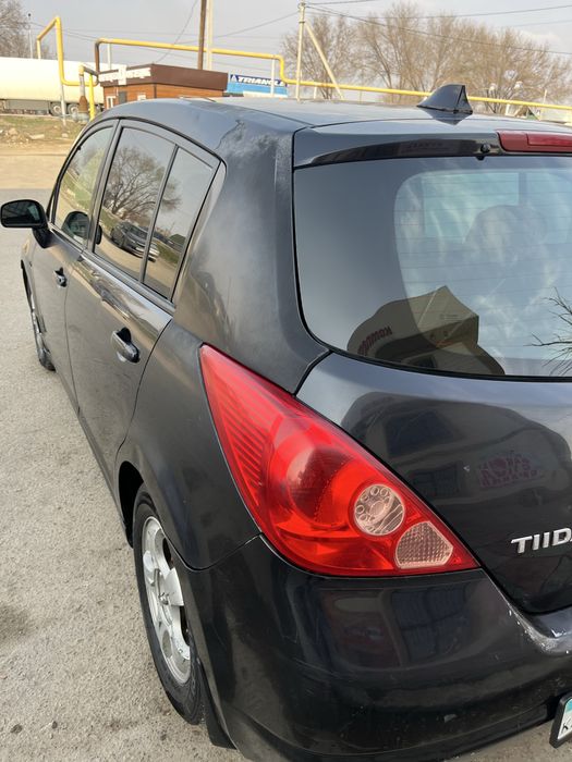 Көлік сатылады ниссан тиида 2006