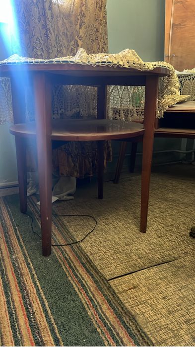 Masa rotunda cu cristal si mileu