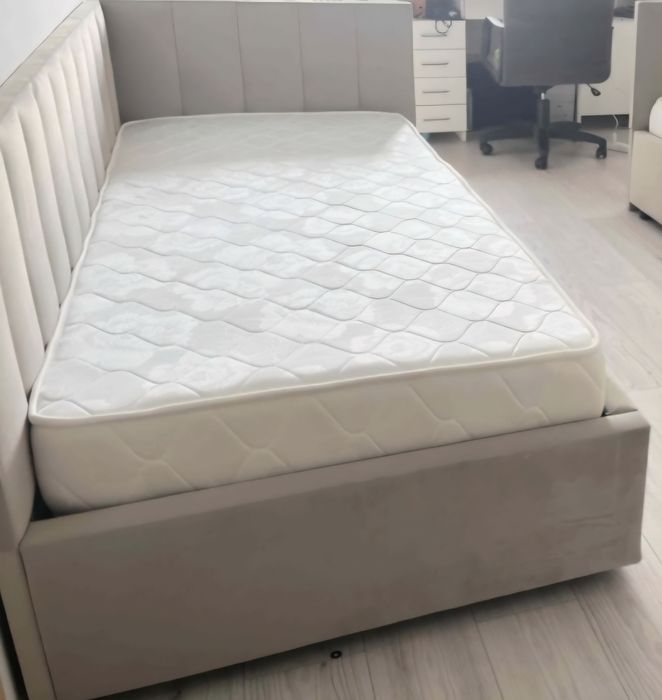 Продаётся кровать