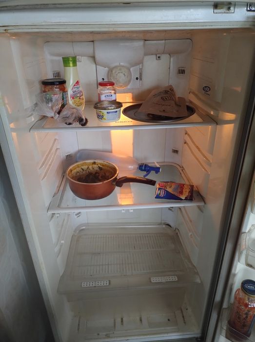 Vând frigider Beko no frost