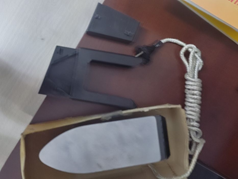 Утюг старый экземпляр