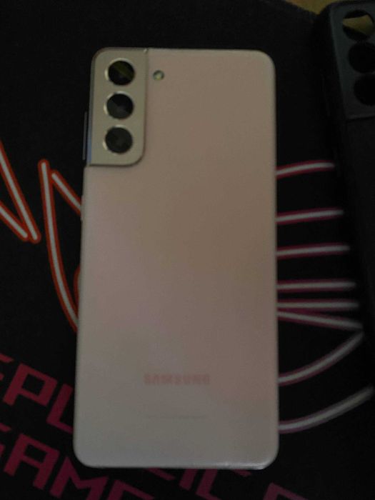 Model: Samsung Galaxy S21 5G, 256 GB (8 GB RAM)