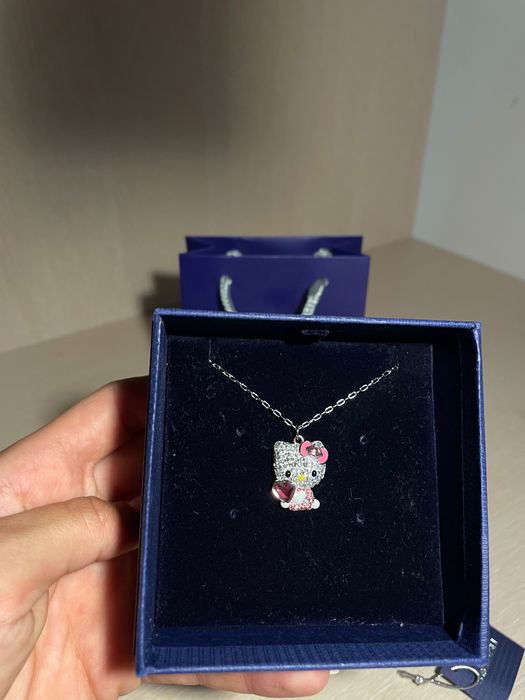 Колие на Swarovski - Hello Kitty