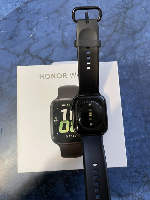 Honor wach 5.ceas inteligent.