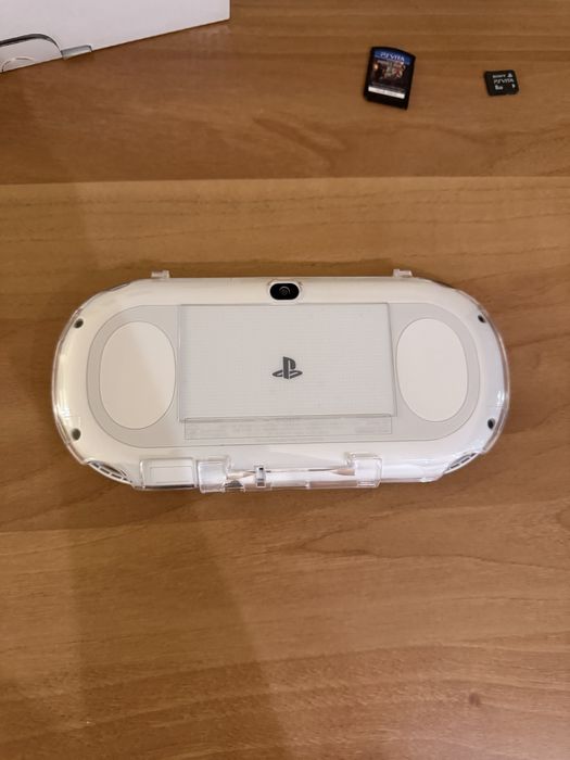 PS Vita Glacier White 256GB CIB, ca nou