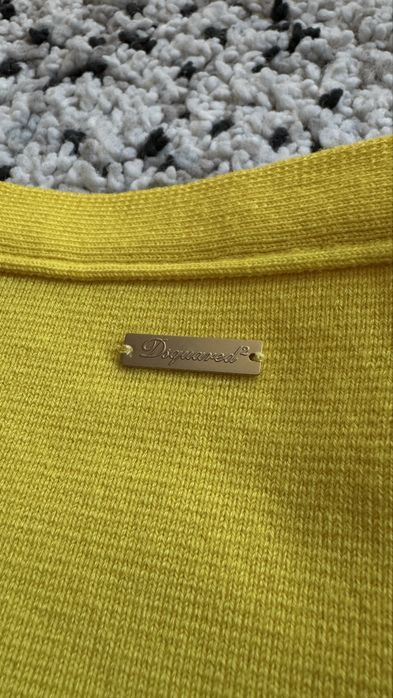 Нова дамска пола Dsquared2 размер S