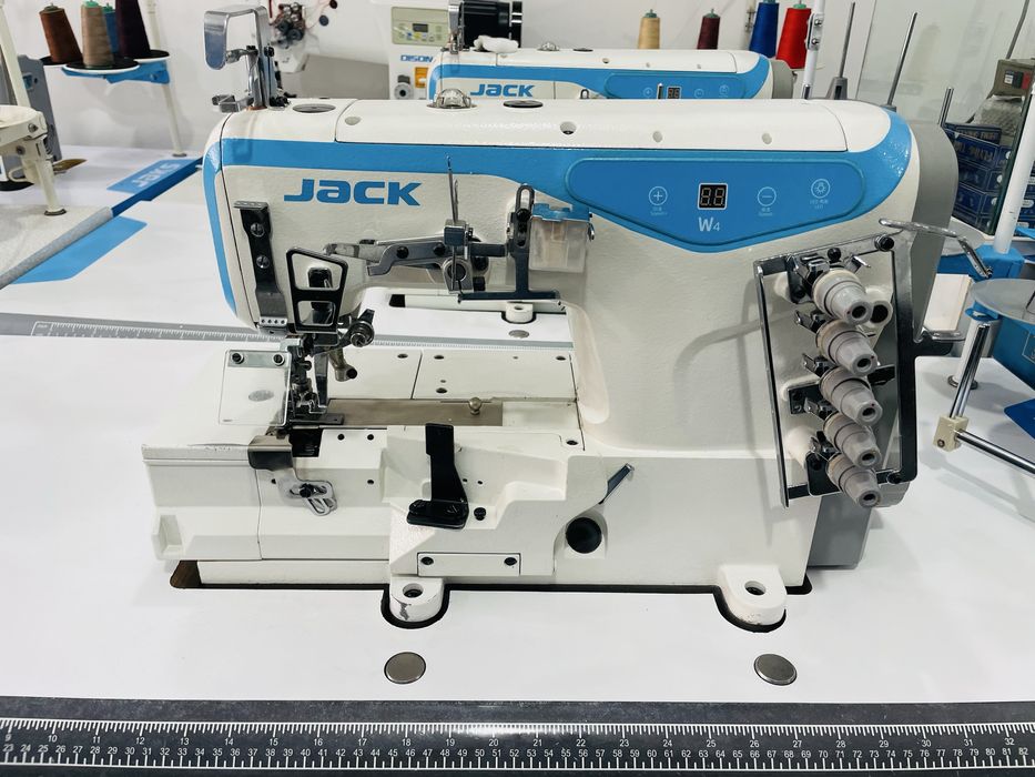 Jack W4 rashmalarga skitka 300 dolrdan