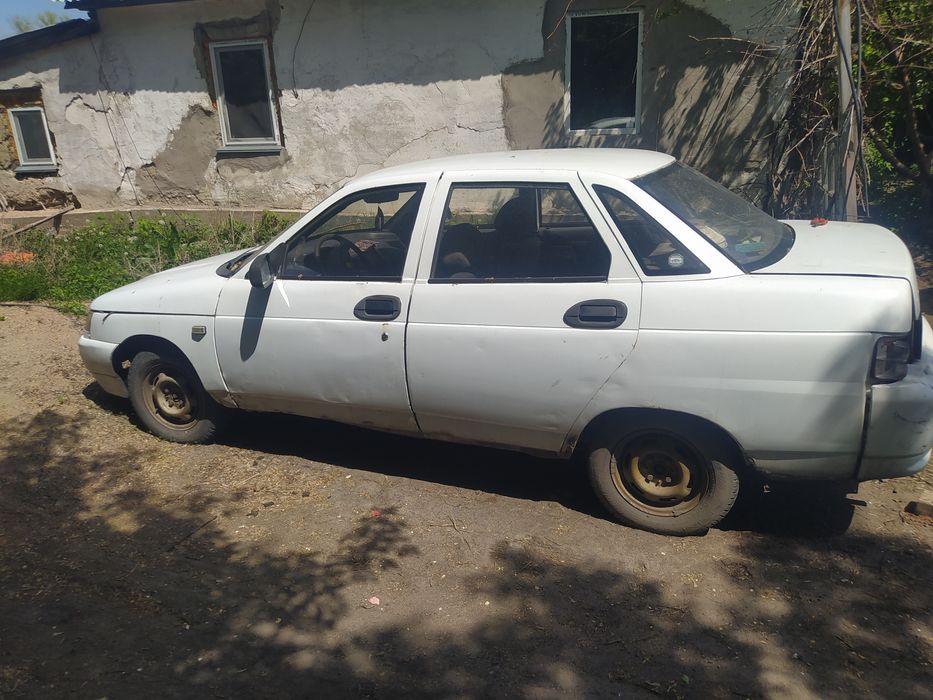 Продам машину ваз 2110