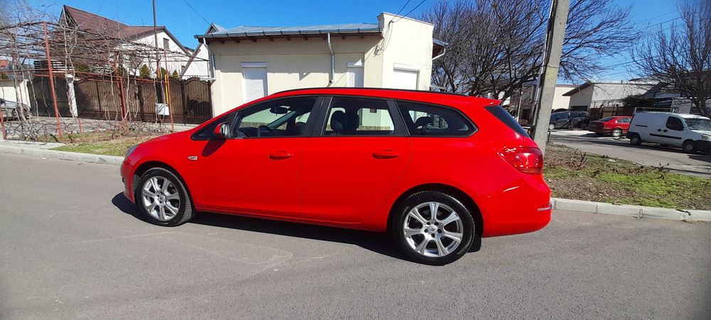Opel astra j 1.7 Diesel 6trepte Fabricație 2013 Euro 5