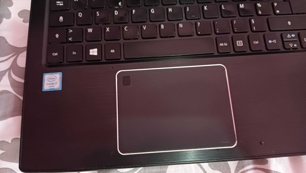 laptopuri  incomplecte si unitate pc i7