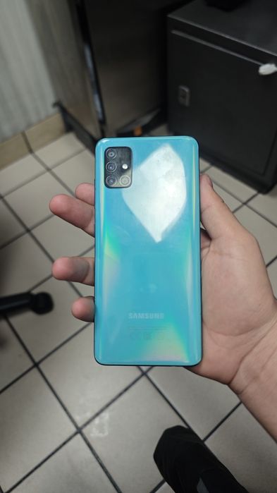 Samsung Galaxy A51 holati oʻrtacha