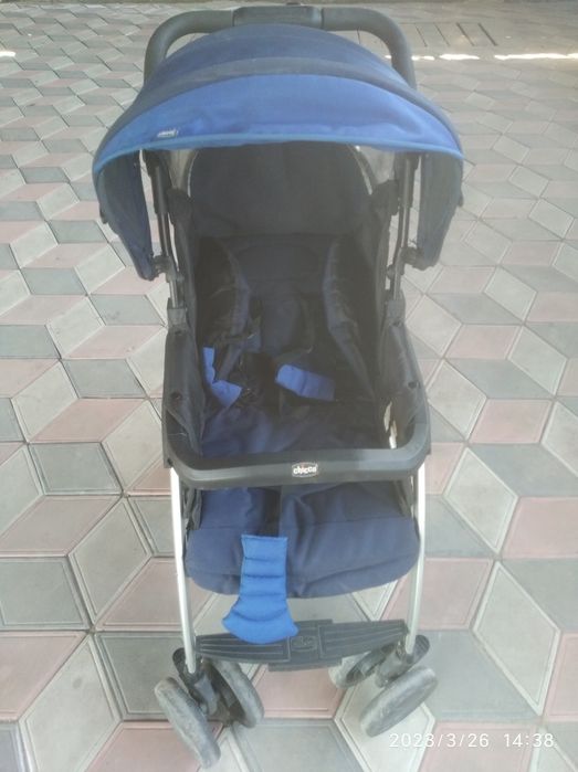 Продам коляску Чикко