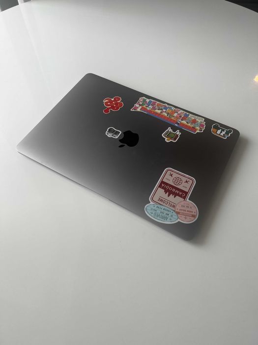 MacBook Air M1 16 ГБ / 256 ГБ