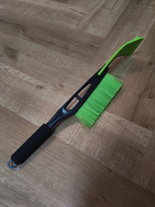 Автомобильная щётка