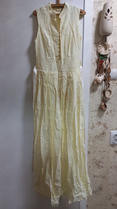 Продам женские платья.