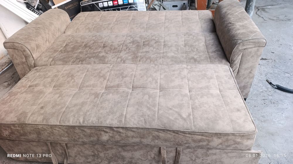 Срочний продам диван кресло