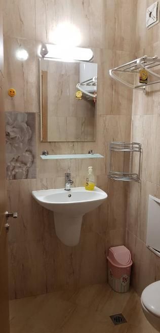 Дава се под наем Едностаен апартамент в Пловдив, Център - 30 кв.м за 275 € - Снимка #4