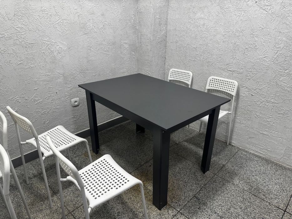 Стол деревянный