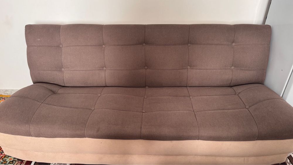 Продам диван срочно