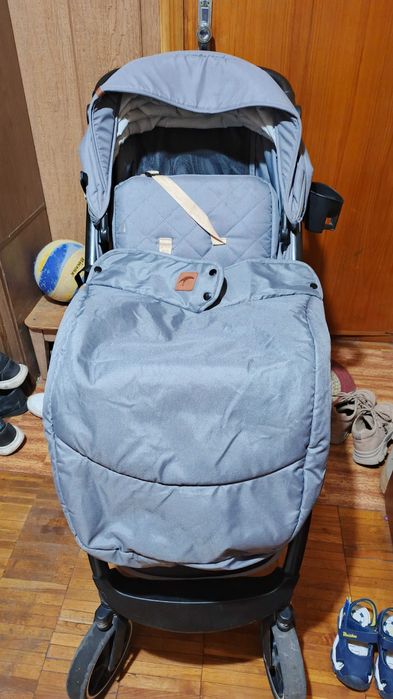 Продам прогулочную коляску teknum