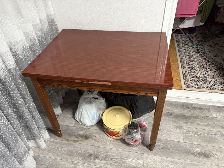 2 Стол со стульями