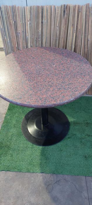 Градински маси  .