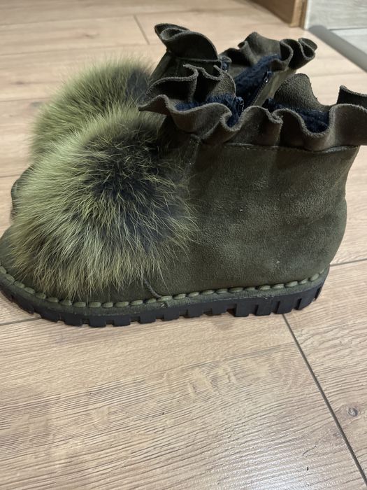 Дамски обувки ……