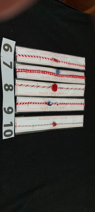 Мартеници Гривни