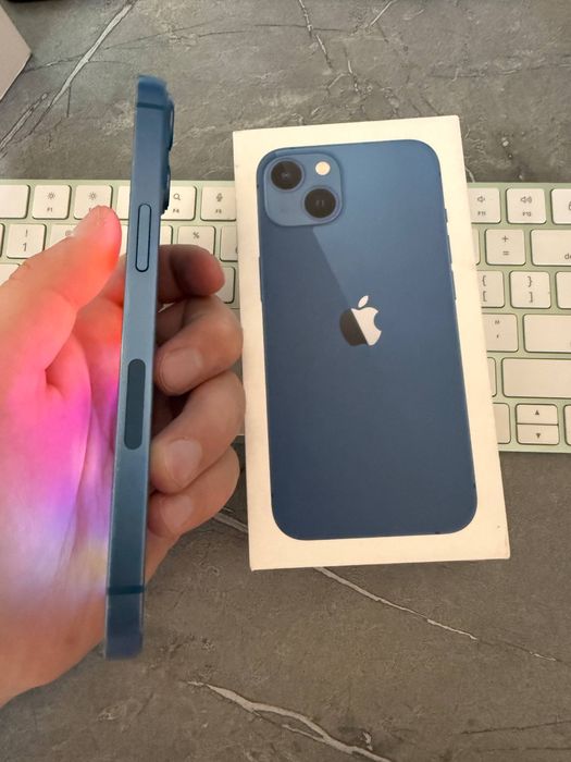 iPhone 13  256gb  orqasi nomiga singan