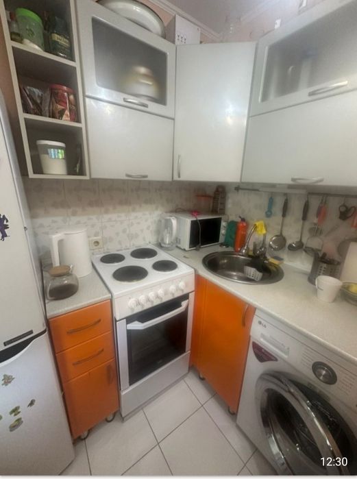Продам кухонный гарнитур б/у